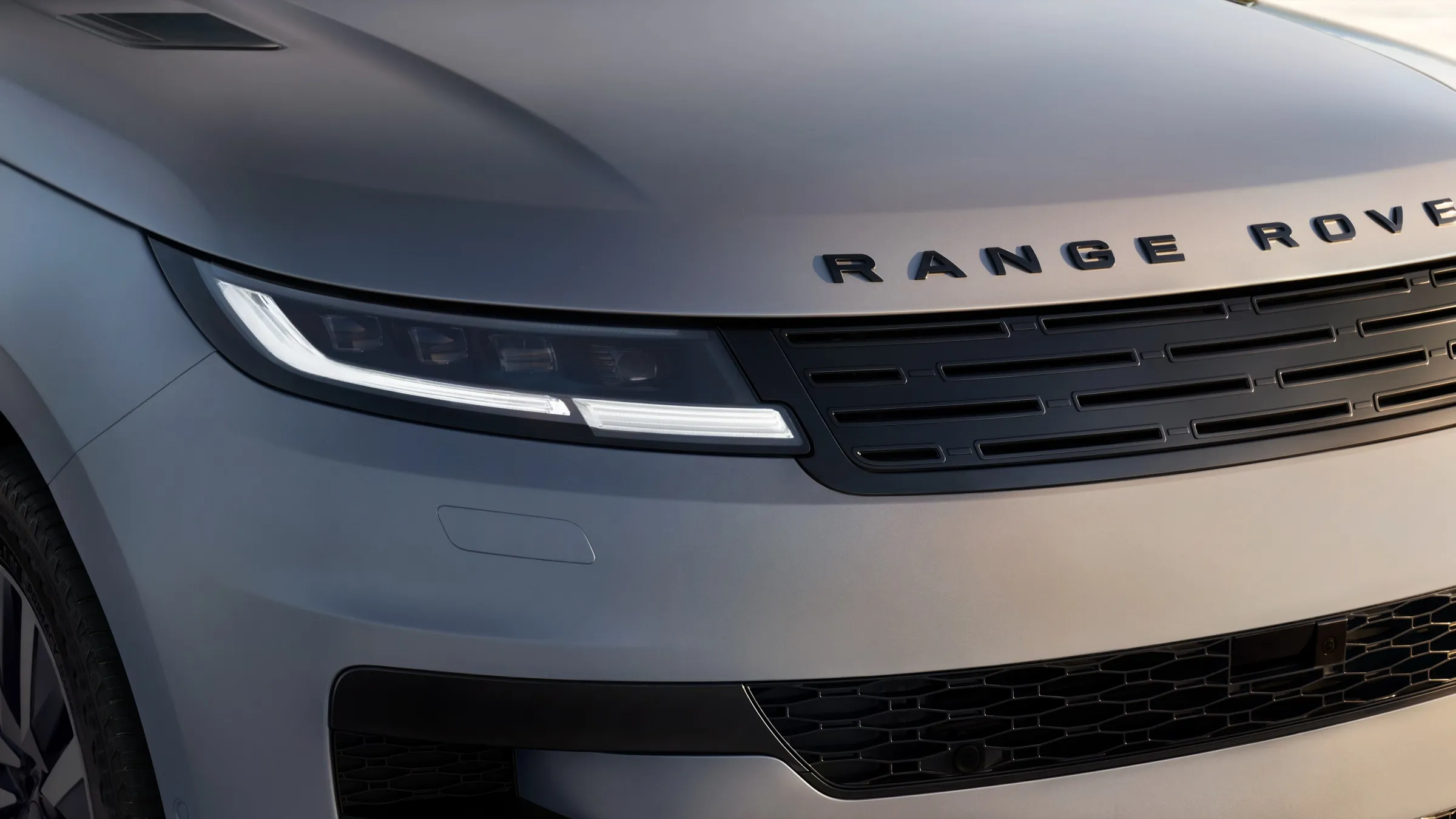 Range Rover Sport Electric front end with LED headlights